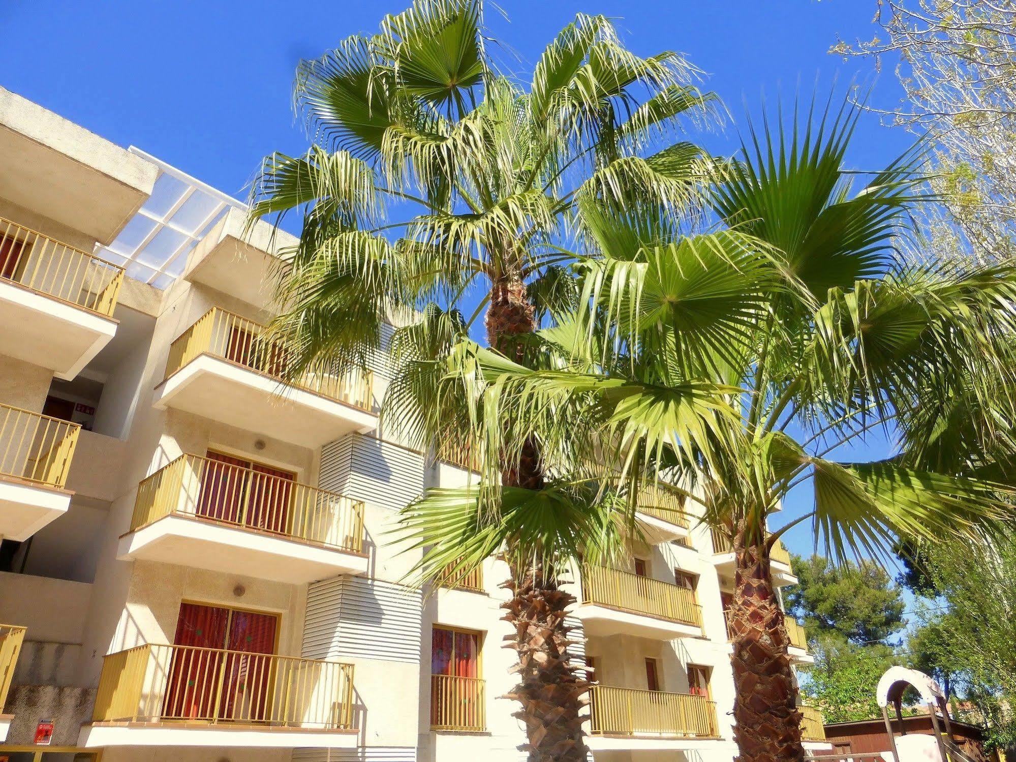 Rentalmar Pins Marina Cambrils Exterior photo