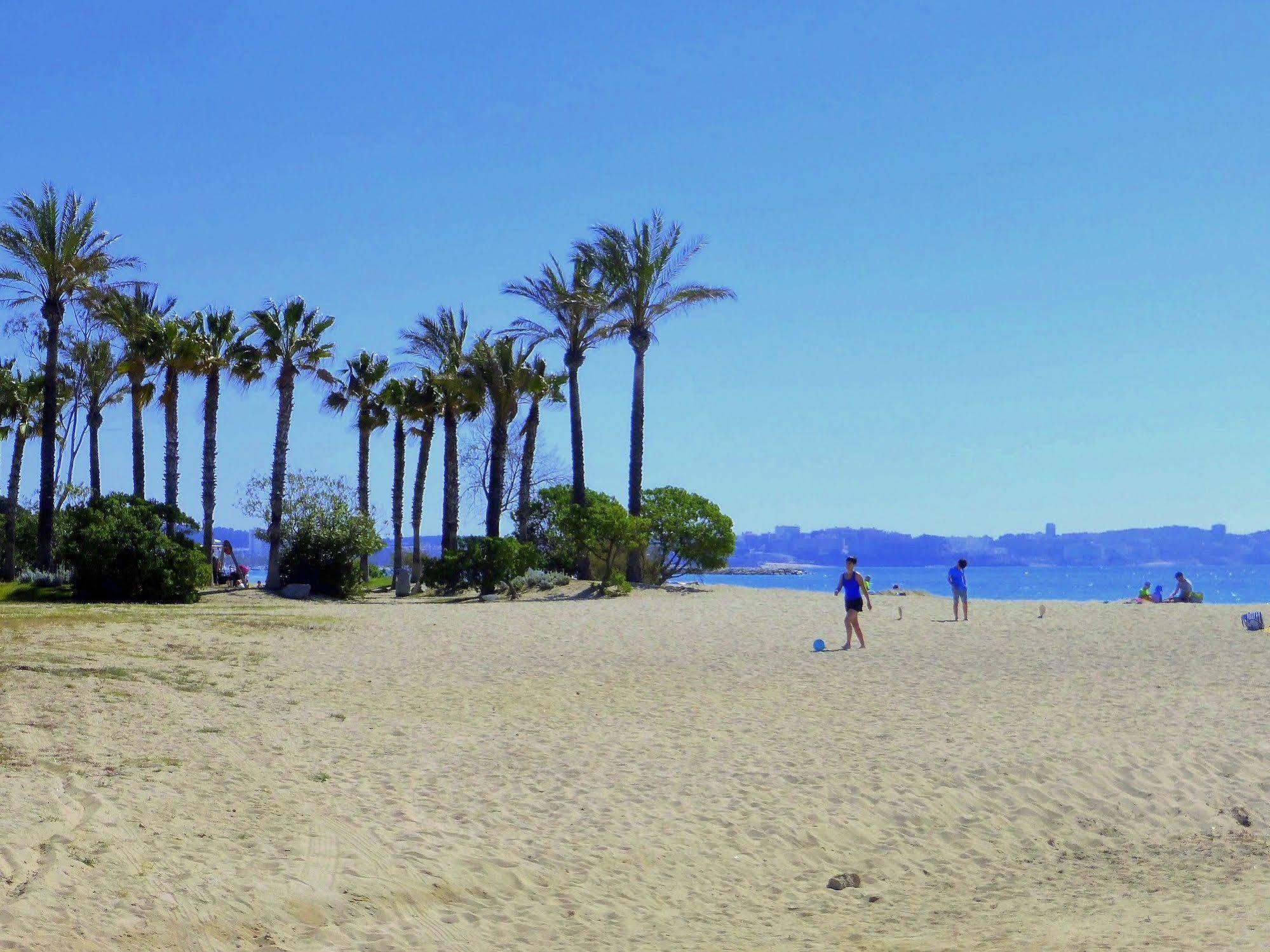 Rentalmar Pins Marina Cambrils Exterior photo